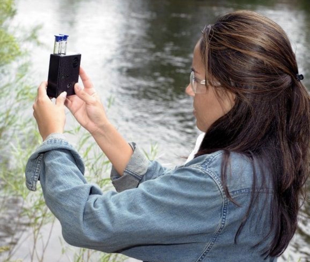 ตรวจวัดคุณภาพน้ำด้วยเครื่องมือภาคสนามเพื่อออกแบบระบบกรองน้ำบาดาล